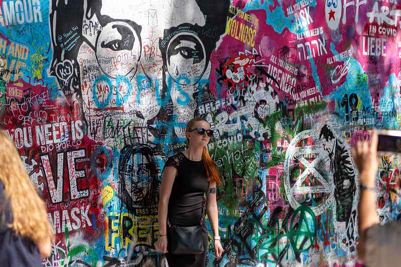 Τριήμερο ταξίδι στην Πράγα - Τοίχος του Τζον Λέννον