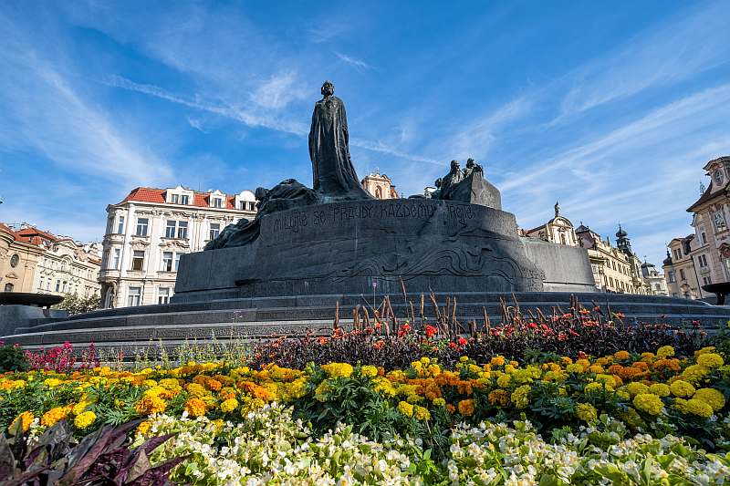Αξιοθέατα της Πράγας - Πλατεία της Παλιάς Πόλης, Γιαν Χους